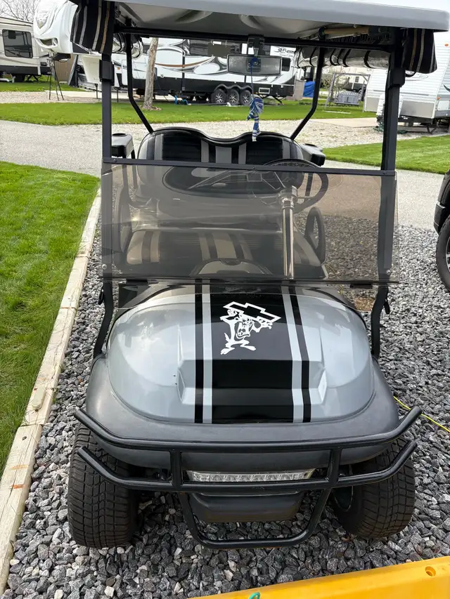 GOLF CART