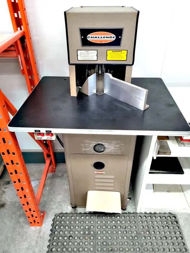 Challenge SCM Hydraulic Single Cornering Machine - Photo 2