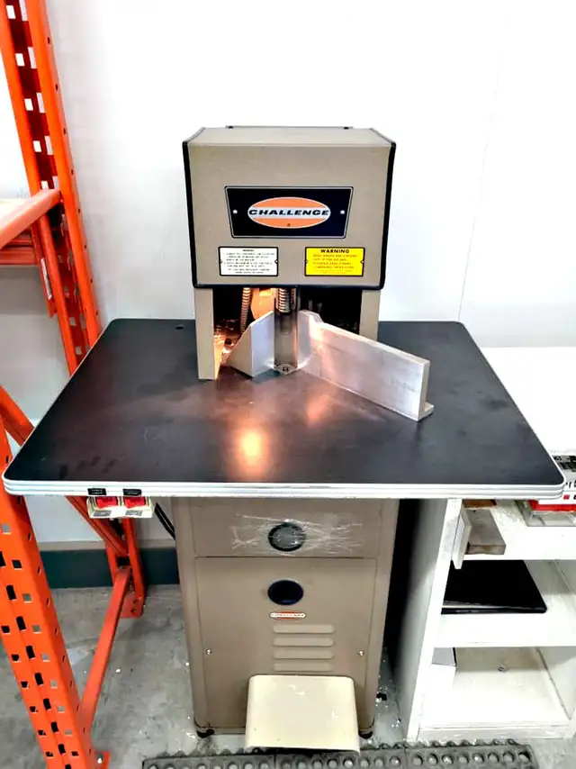 Challenge SCM Hydraulic Single Cornering Machine - Photo 3