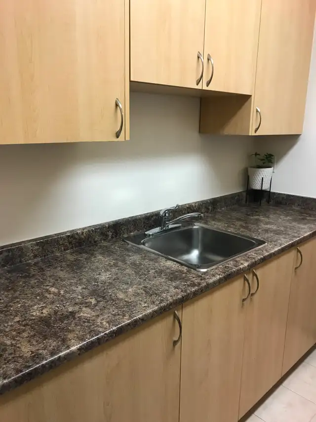 Ground floor 1 bed 1 bath apartment for rent in Stouffville - Photo 2