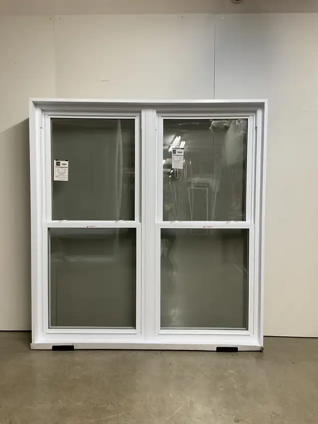 10687JGP Fenêtre Jumelée PVC 2 sect Guillotine double 64 x 68 - Photo 2