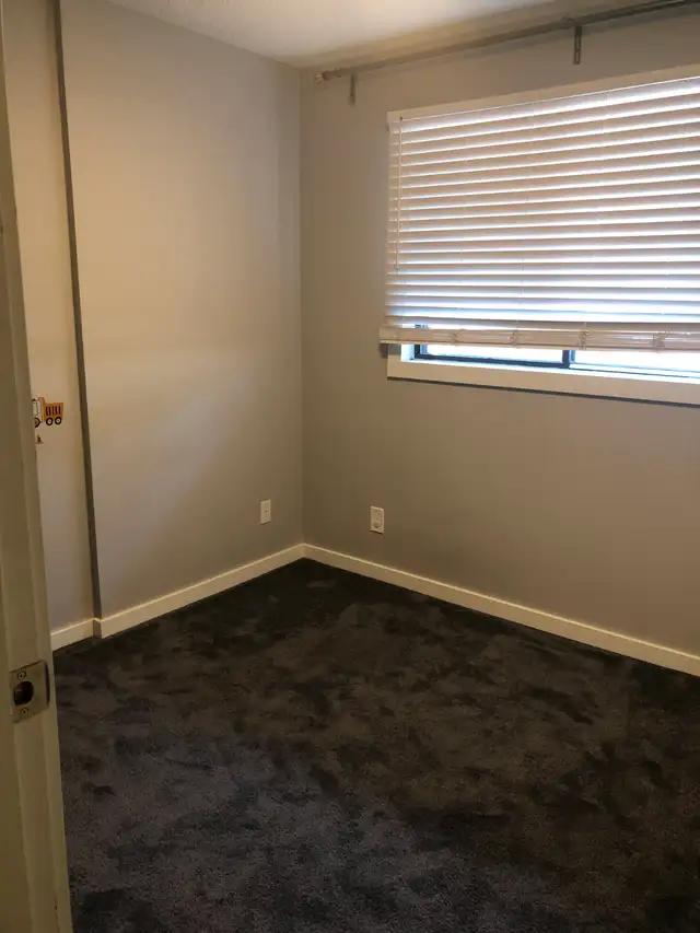 Updated 2 bed 2 bath Killarney 4-plex w/ balcony - $1895 - Photo 7