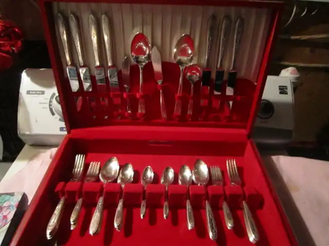 #60-59A  GROSVENOR silverware set for 8 - Photo 2