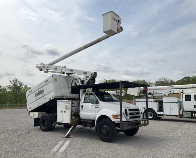 2013 Ford F750 Altec LR756 Bucket Truck