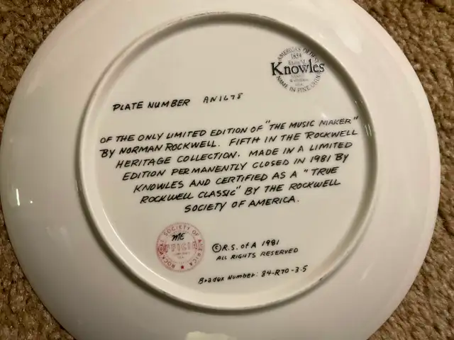 Decorative Plates - Photo 4