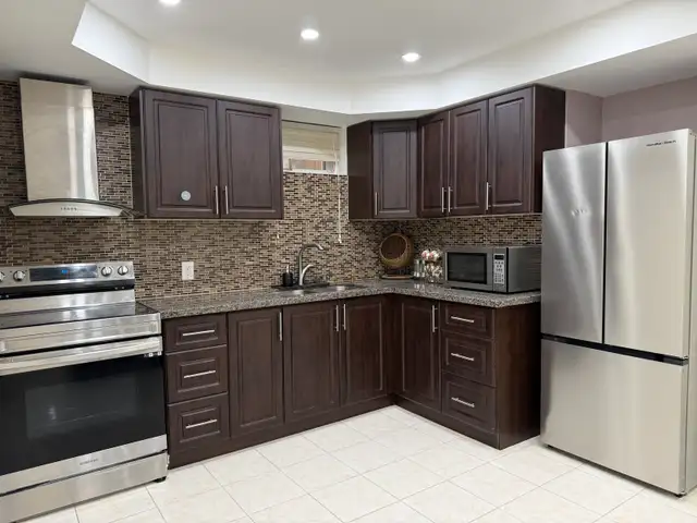 Private basement apartment in Markham - Photo 2