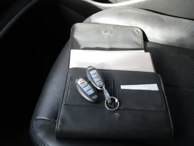 2011 Infiniti G37X coupe - Photo 9