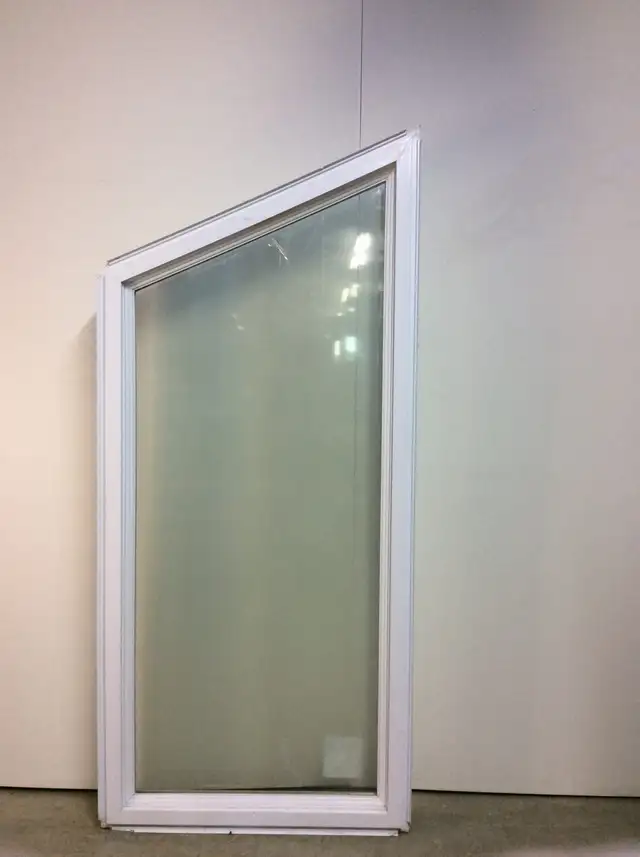10213FP Fenêtre Fixe PVC Blanc Trapèze 31 1/4 x 70 1/4 x 56 1/4 - Photo 2