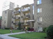 836 Roselawn Avenue ( walk to Subway )