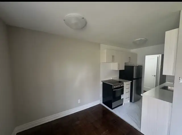 836 Roselawn Avenue ( walk to Subway ) - Photo 7