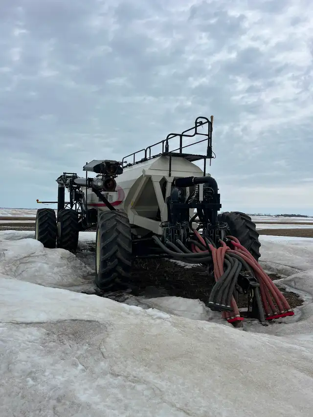 SeedMaster & Bourgualt Air Drill