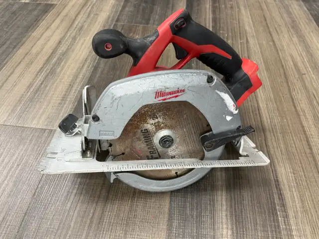 Milwaukee 2630 M18 Circular Saw