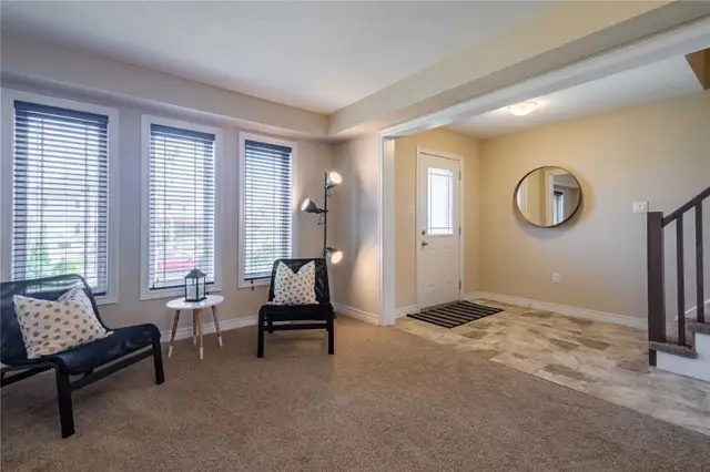 4 bedroom townhouse for rent - Photo 3