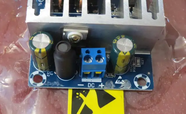 Bloc d'alimentation 24VDC 4A à découpage - Photo 3