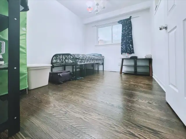 UTSC and Centennial College 3 rooms apartment for rental - Photo 10