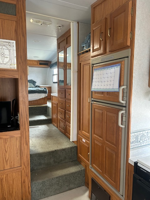 2003 Rockwood 5th wheel camper - Photo 7