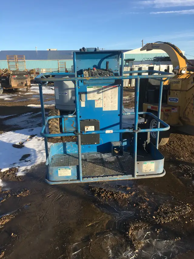 Boom Lift Articulating - Photo 4