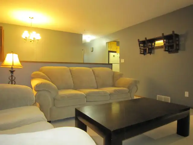 Fully Furnished Room $500.00/month Black Diamond - Utls/Int Incl - Photo 4