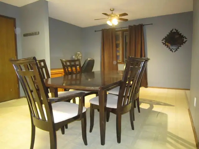 Fully Furnished Room $500.00/month Black Diamond - Utls/Int Incl - Photo 6