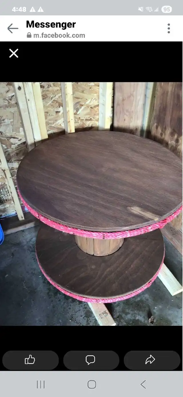 wooden table - Photo 2