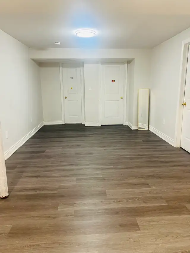 2 BEDROOM BASEMENT FOR RENT - Photo 5
