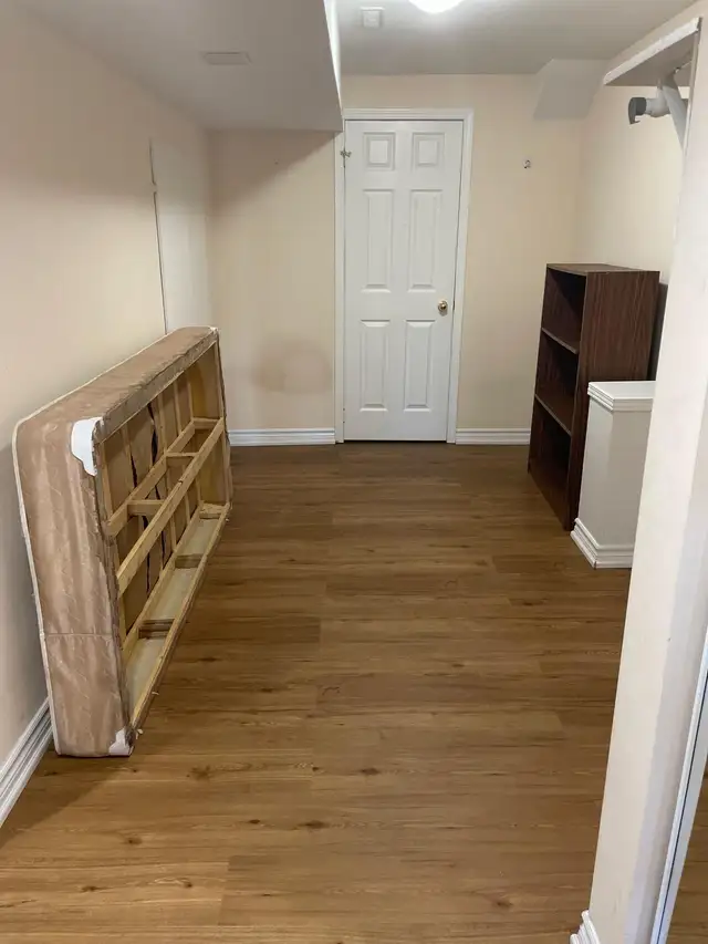 Walkout Basement for rent, Brampton - Sandalwood Pwky & Torbram - Photo 7