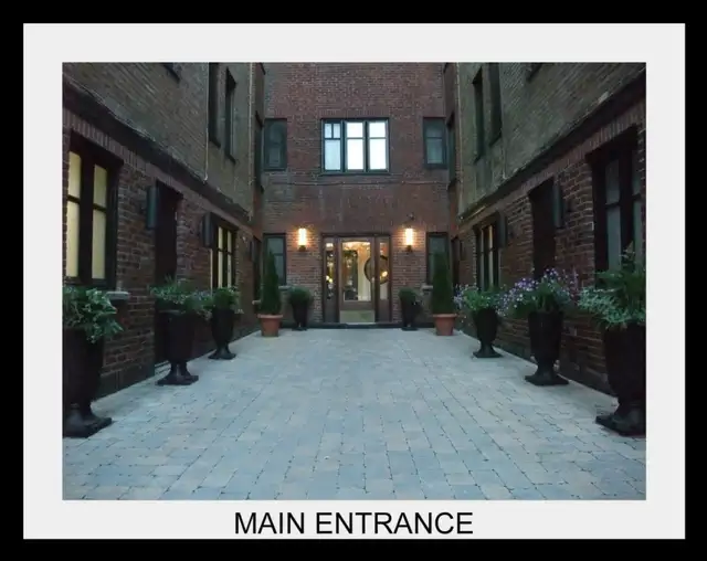 Bright top floor, 3 bedroom 5 1/2, renovated, Snowdon metro - Ju