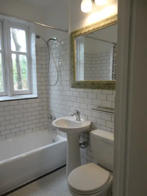 Bright top floor, 3 bedroom 5 1/2, renovated, Snowdon metro - Ju - Photo 6