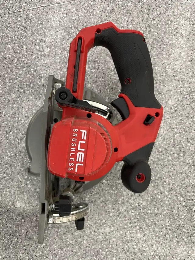 Milwaukee 2530 M12 Circular Saw - Photo 2