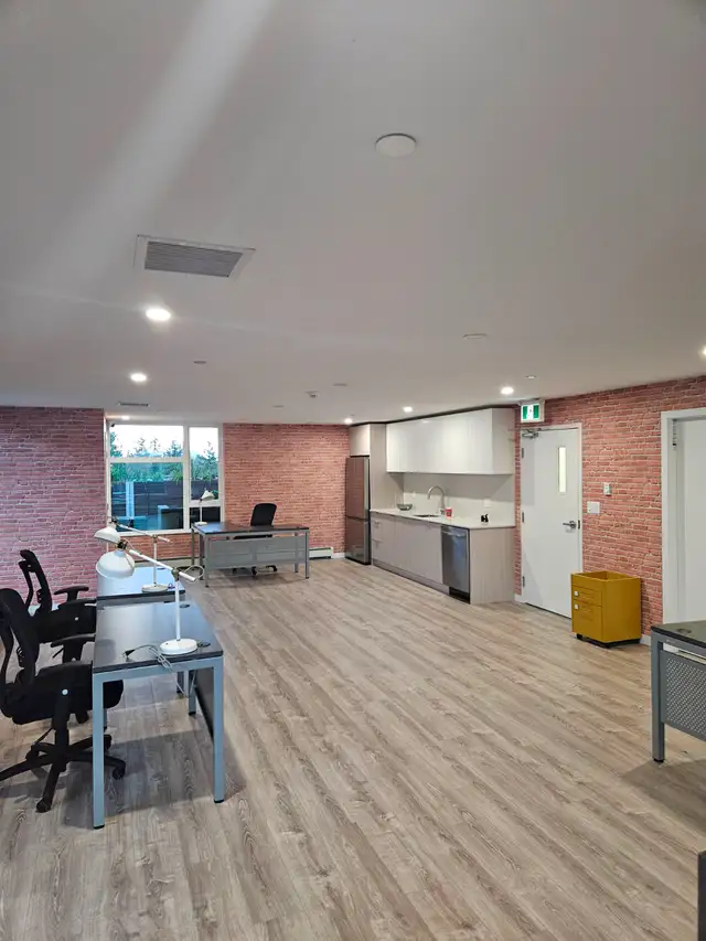 1 Bedroom FURNISHED Condo for rent available now - Photo 4