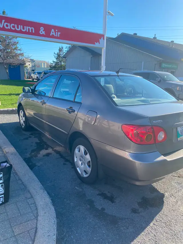 2004 Toyota Corolla - Photo 7