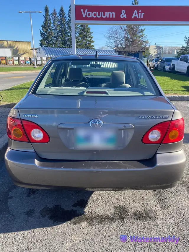 2004 Toyota Corolla - Photo 9
