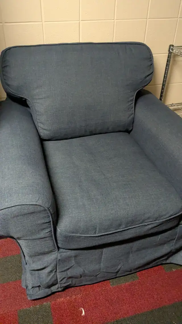Ikea Uppland chair with cover $90 - Photo 2