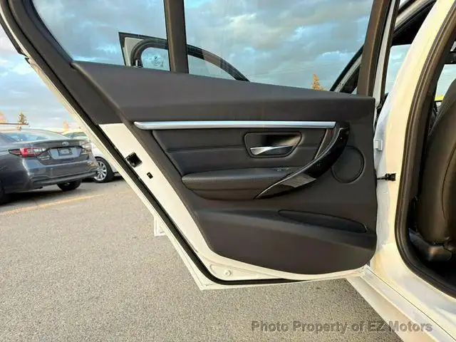 2018 BMW 3 Series 330i xDrive-ONE OWNER-67385 KM! CERTIFIED! - Photo 22