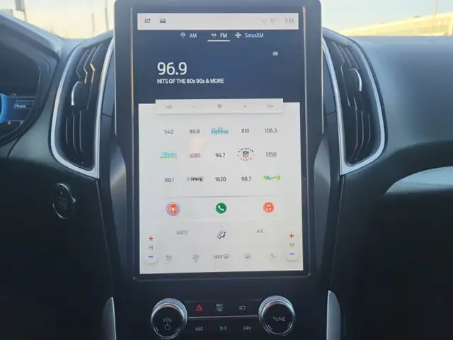 2024 Ford Edge SEL - Photo 12