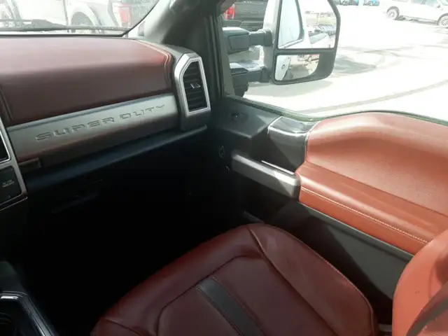 2022 Ford F-350 PLATINUM - Photo 12
