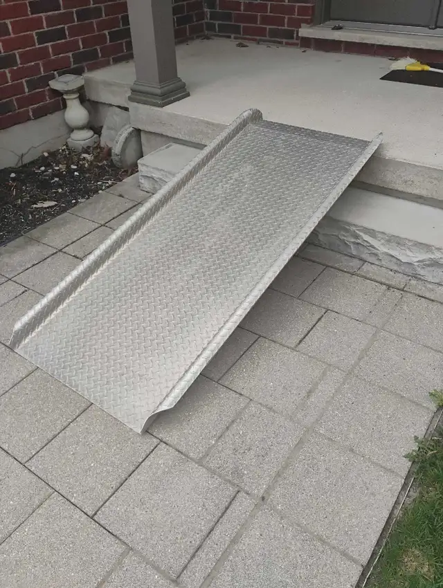 Commercial Ramp 6' Aluminum Diamond Plate