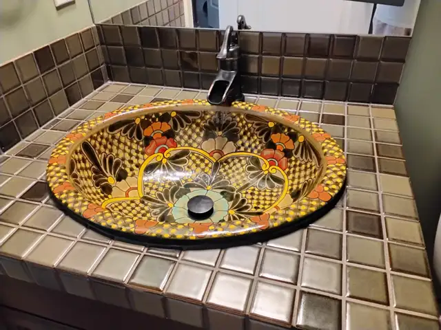 Sink, faucet, towel ring, paper holder