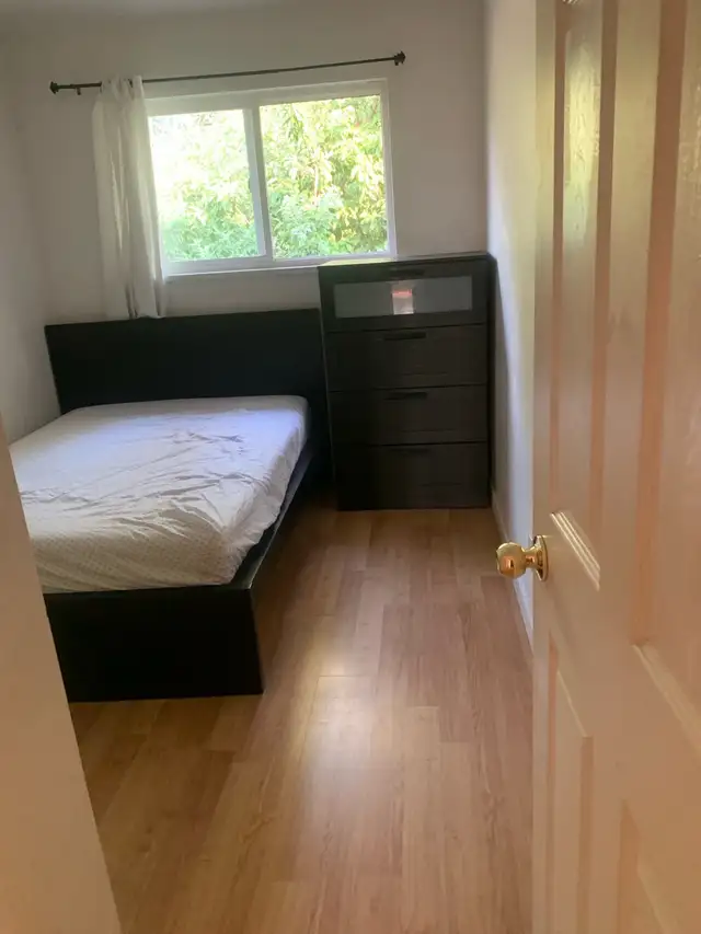 Furnished room - Photo 9