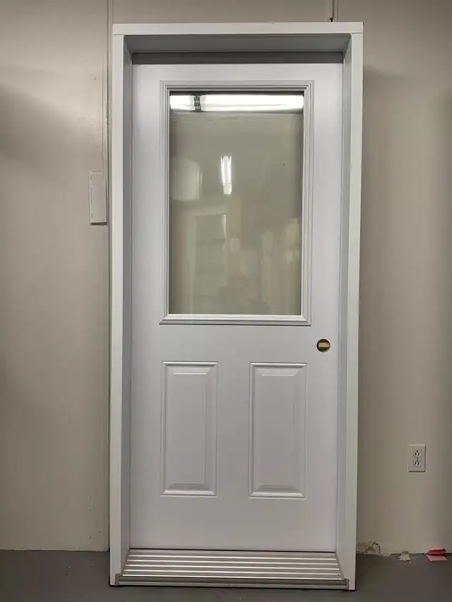 1303PA Porte d’acier 34″G Blanche Clair 23×37