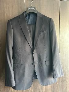 Dark Navy Armani Collezioni 3-Piece Suit – Size 48