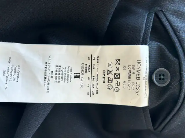 Dark Navy Armani Collezioni 3-Piece Suit – Size 48 - Photo 7