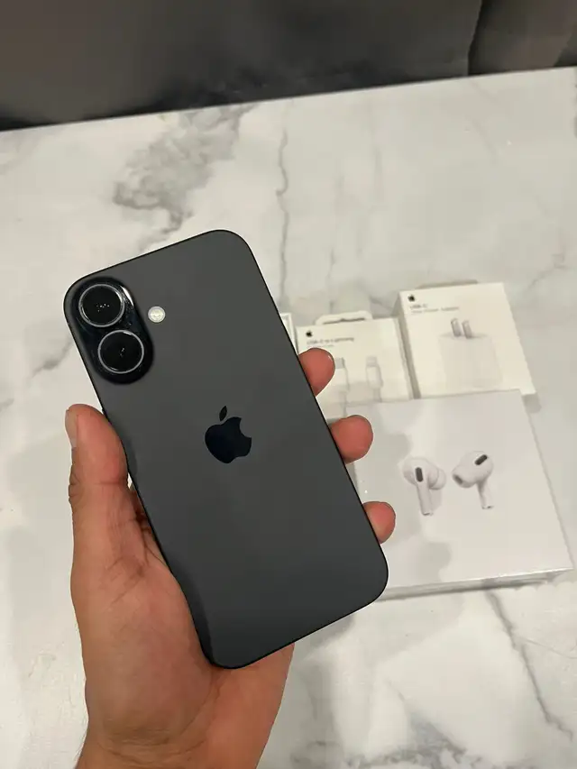 iPhone 16 128gb 91% battery Airpods/Adapter Pkg/Delivery