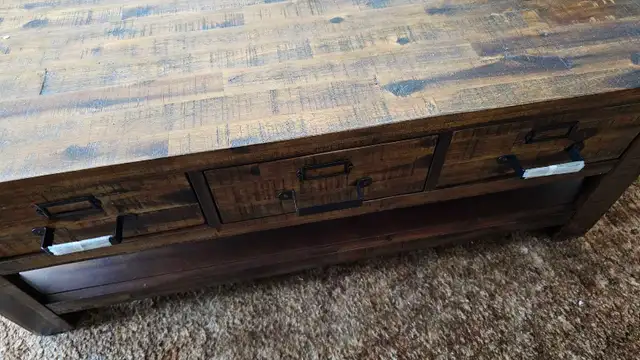 Rare genuine leather couch (Almost new) Coffee table and TV stan - Photo 2