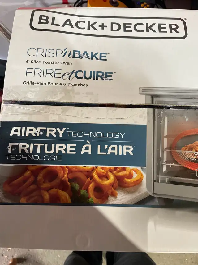 Black  Decker Crisp’n Bake oven/ Air fryer! $70! - Photo 2