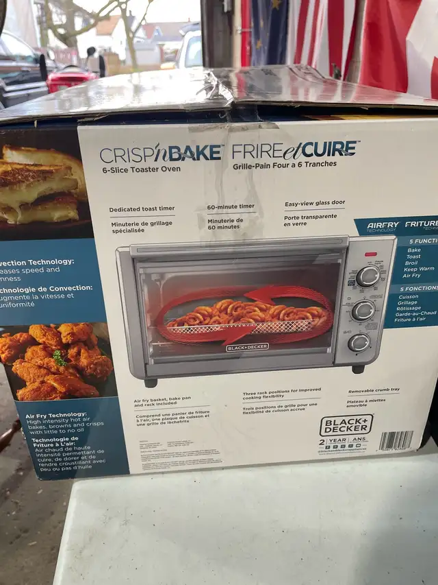 Black  Decker Crisp’n Bake oven/ Air fryer! $70! - Photo 4