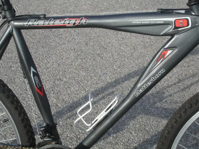 BARELY USED IT 26' RALEIGH MATTERHORN 21 SPD WITH SUSPENSION! - Photo 5