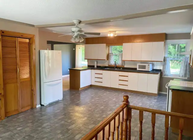 Rent Madoc-Marmorra FULL House Basement Garage Pool 2  1 Rental - Photo 2