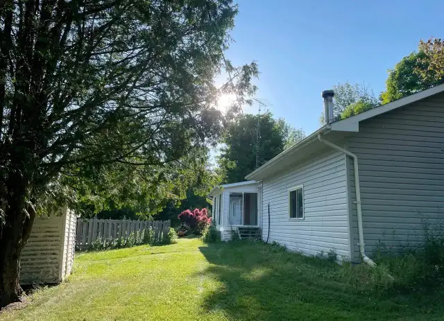 Rent Madoc-Marmorra FULL House Basement Garage Pool 2  1 Rental - Photo 7