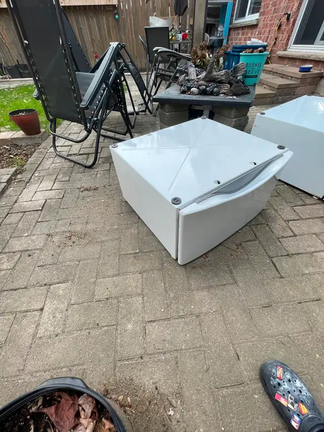 Washer & Dryer pedestal (whirlpool)27" - Photo 4